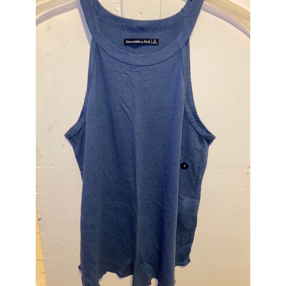 BUNDLE OF 2 TANK TOPS / A&F